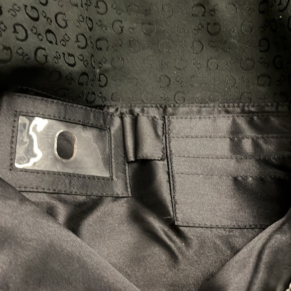 NWOT GUESS WORK / TRAVEL BAG !!! 🔥🔥🔥🔥🔥 - Picture 10 of 14